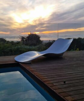 Pool/Sun Lounger